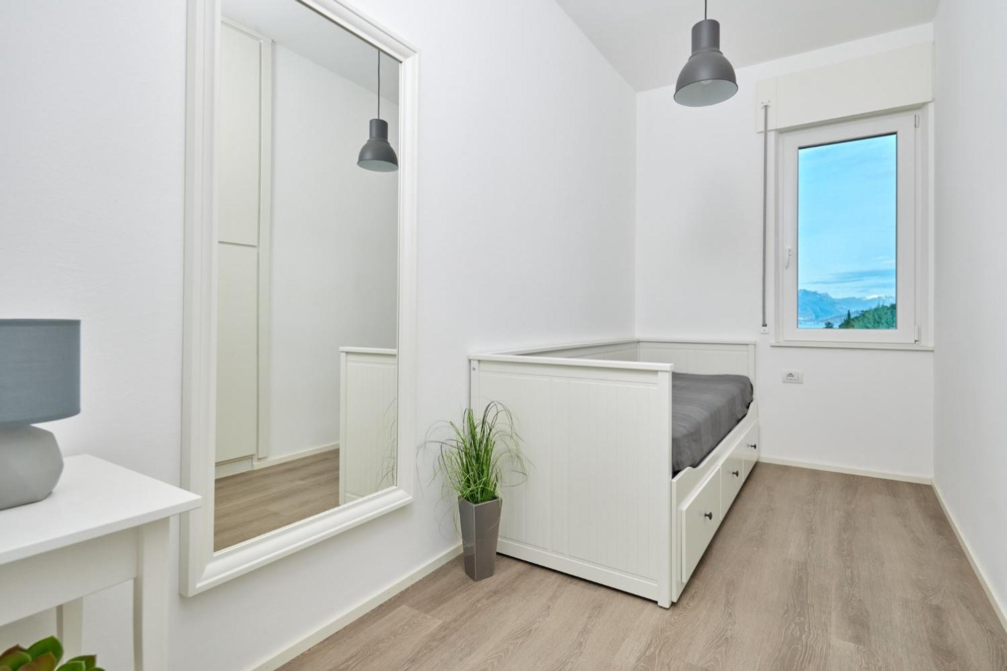 Lake View Luca Apartment Malcesine Ngoại thất bức ảnh